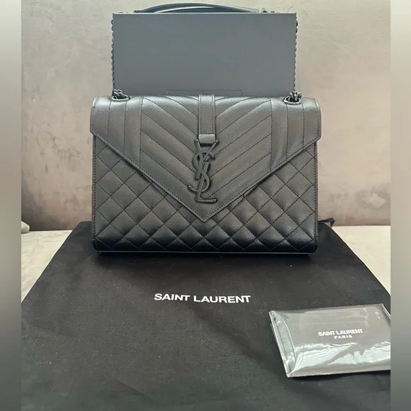 🌟SOLD🌟 NWT YSL Triquilt Black Envelope Bag - Picture 9 of 13